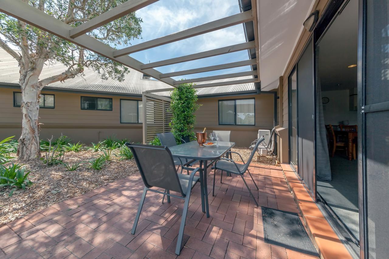 Condo 105 @ Horizons Golf Resort - Salamander Bay Nsw Exterior photo